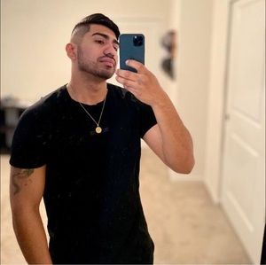 Meet your Posher, Beto